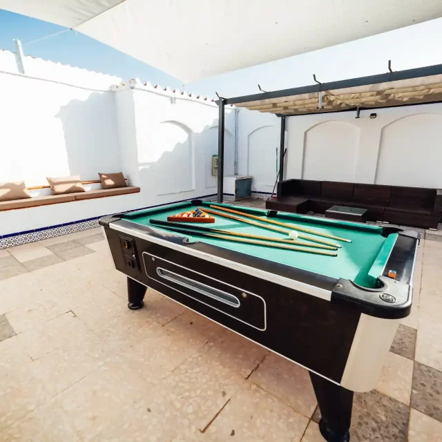 https://laloma.casa/wp-content/uploads/Cabana-con-encanto-en-Almunecar-en-Finca-con-piscina-barbacoa-y-productos-ecologicos-km0-9886-640x640.webp